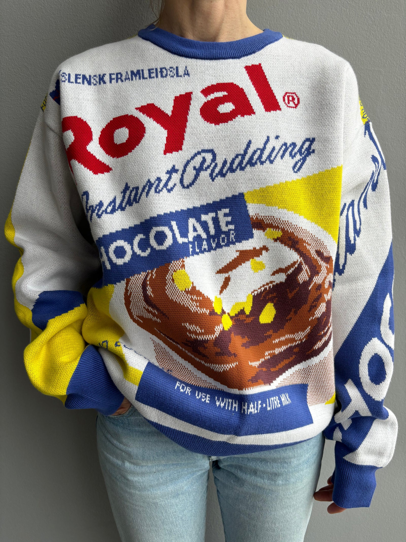 Royal chocolate pudding - knitted sweater